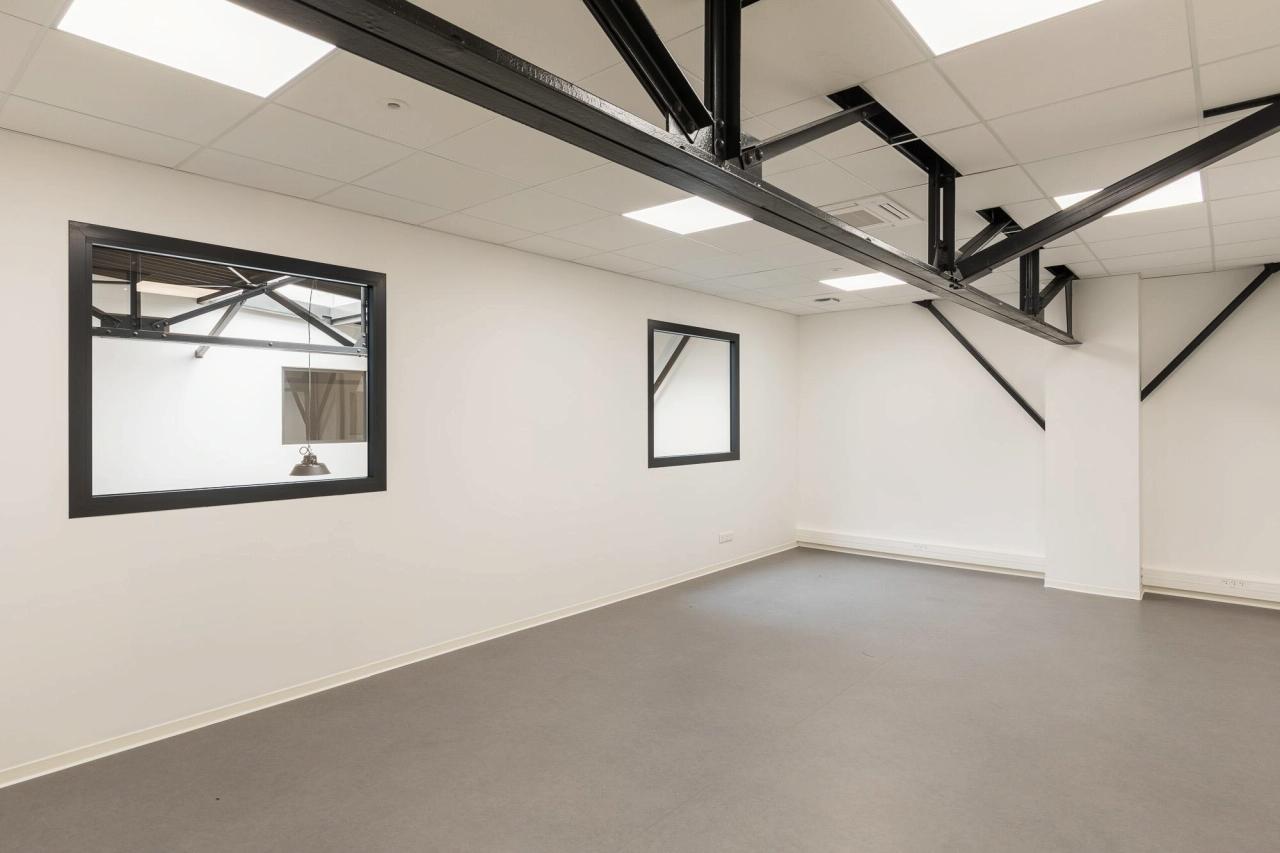 Local d'activité Villeurbanne 1742m² Location local d'activité Villeurbanne Rhône OLACT2109416 1